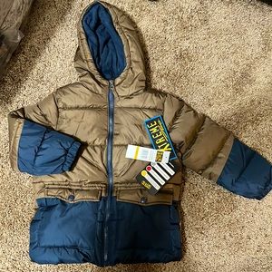 IXtreme coat. NWT size 4. Fleece lining.    NEW PRICE DROP